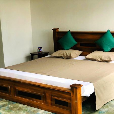 Barefoot Inn Kandy Exteriér fotografie
